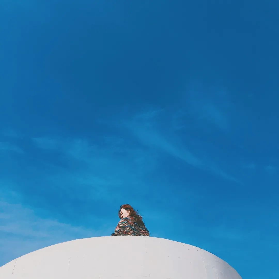 这6种花式打结法,让你把风衣穿得时髦不重样