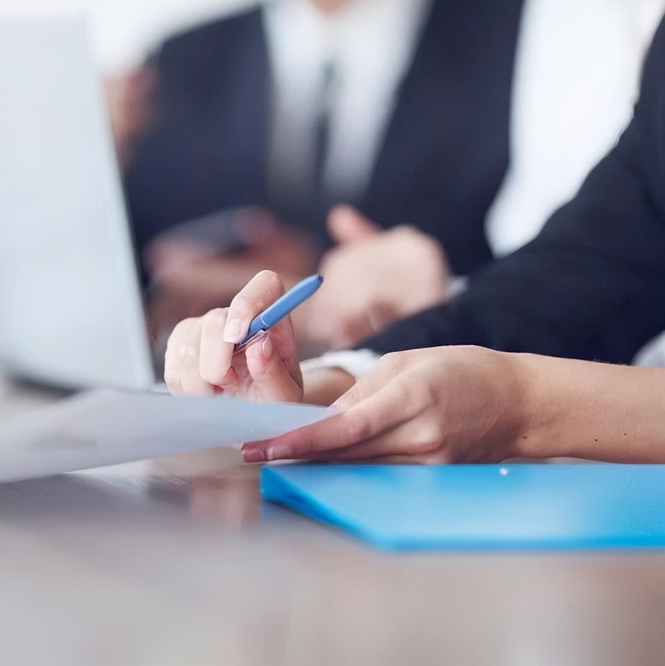 兼职被开除怎么赔偿原公司,被公司恶意开除如何赔偿