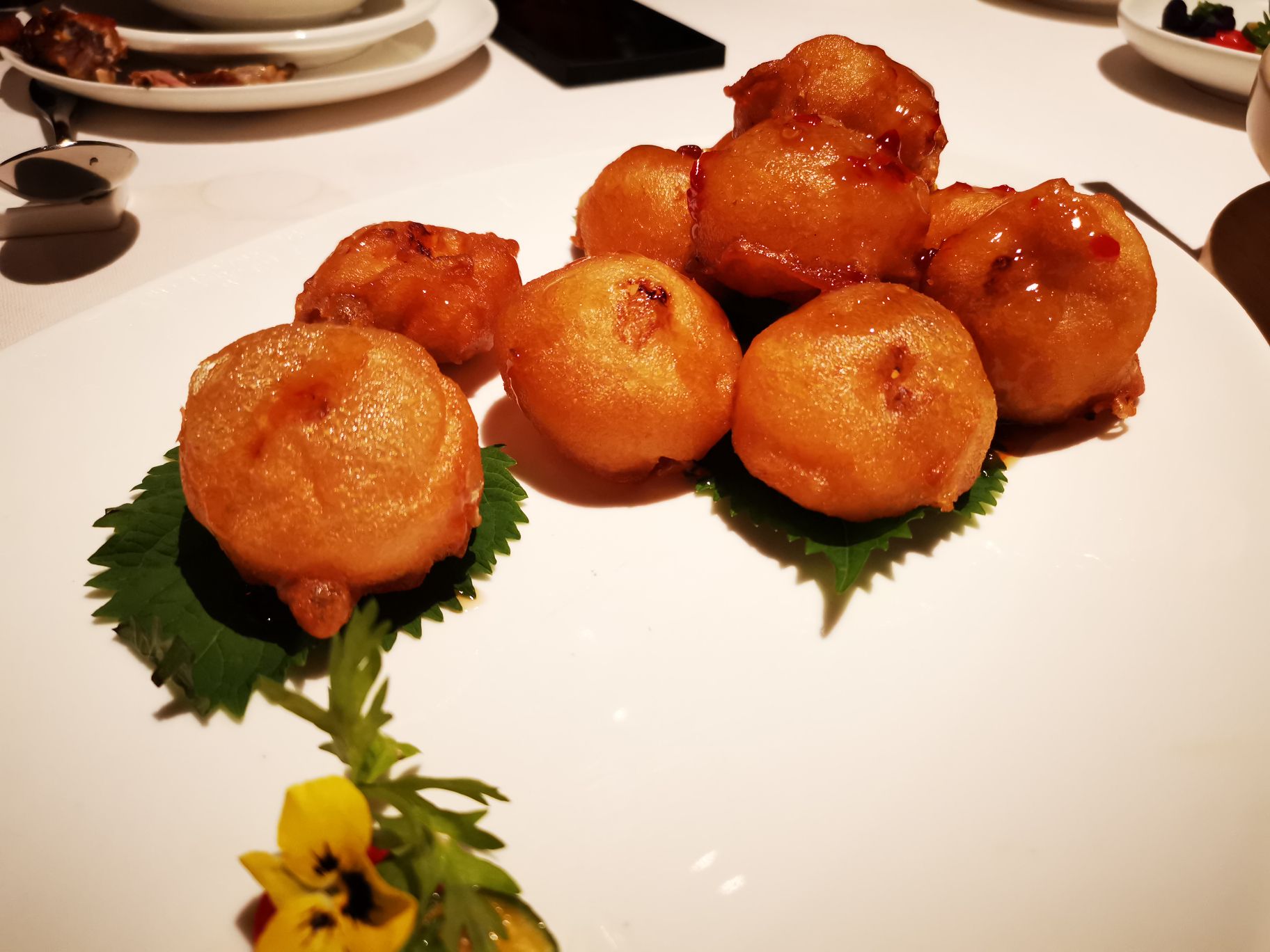 这家广州二十年老牌粤菜馆,私厨出品过硬不愧为米其林一星