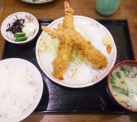 日本东京巢鸭商店街,东京巢鸭街区老照片