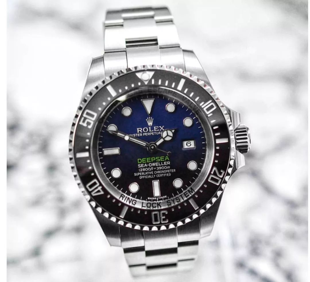 手表不能戴着洗澡,手表不能戴着洗澡解析