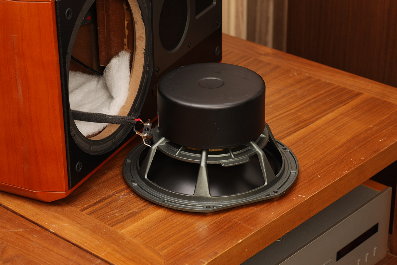 支持wifi投放的音箱,惠威m5a三分频高保真有源音箱