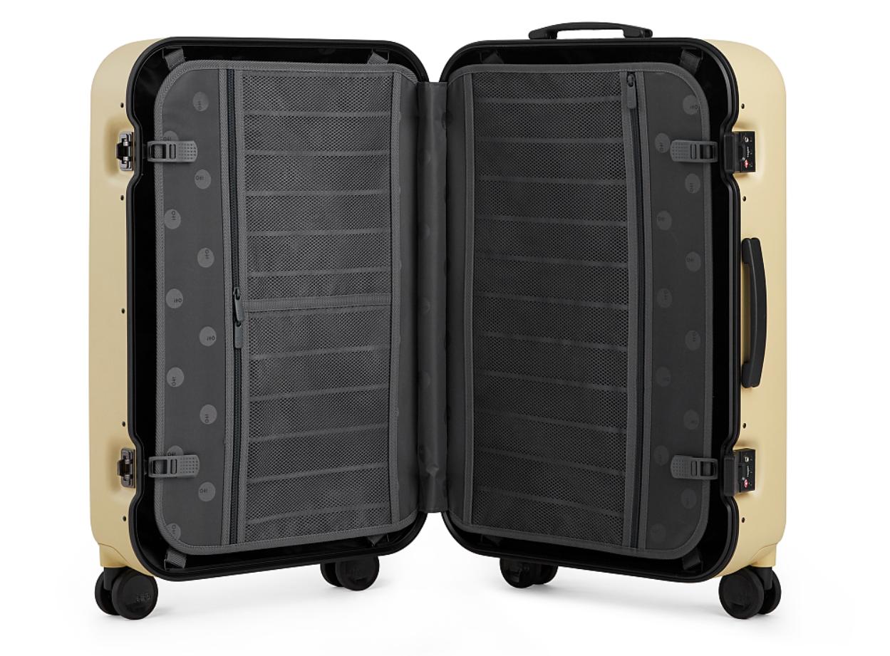 rimowa登机箱评测,开箱rimowa行李箱