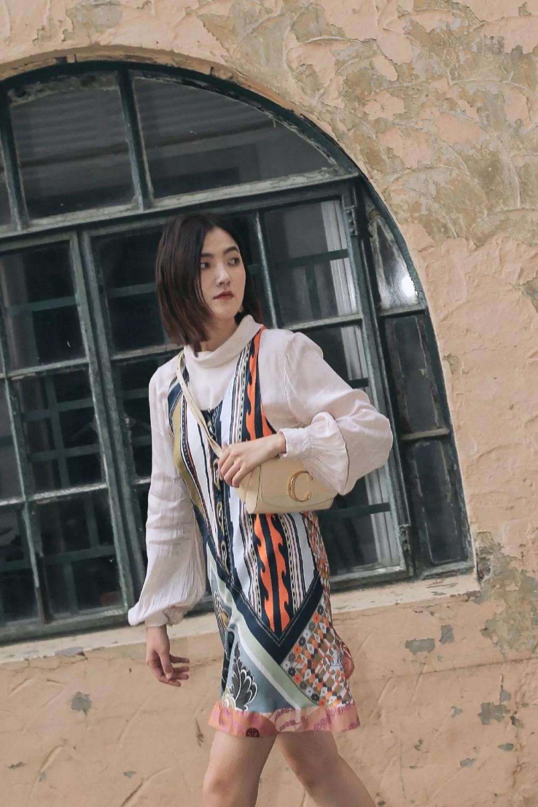 最新款的腰包简单一点,斜挎腰包最值得入手的大牌