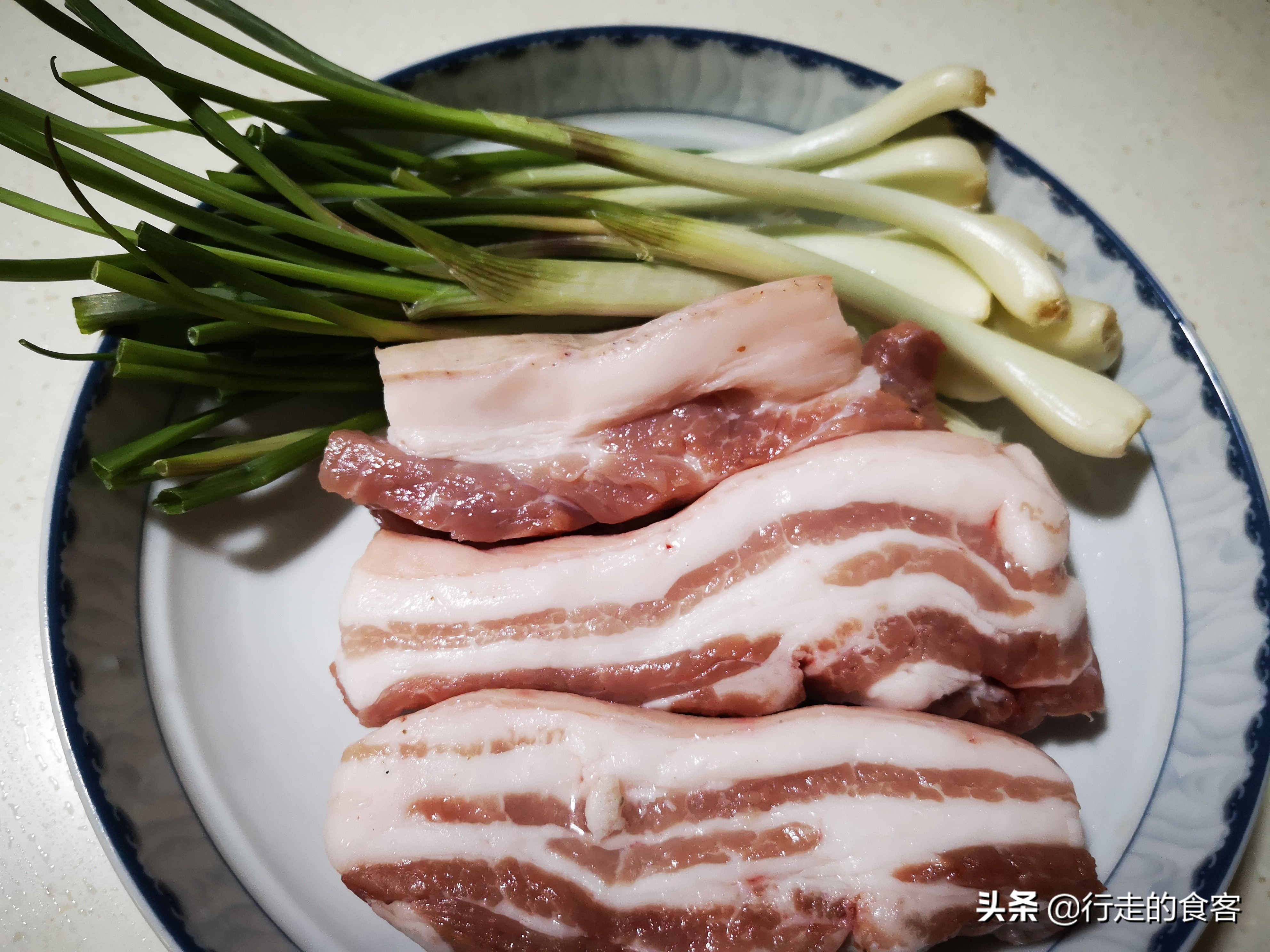 粉蒸肉蒜汁做法,粉蒸肉蒜香味