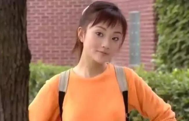 浠庡奖鍚庡埌缃戠孩鐨勬潕灏忕拹,鏉庡皬鐠愪粠褰卞悗鍙樻垚缃戠孩