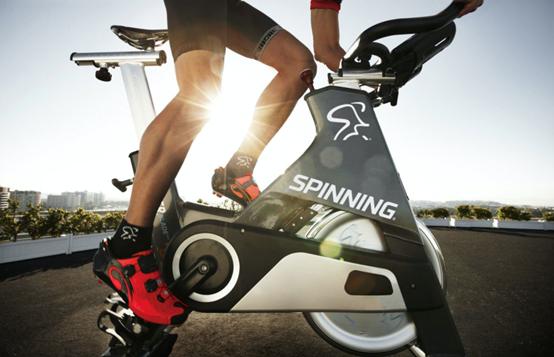 家庭走步机健身,健身器材走步机有什么效果