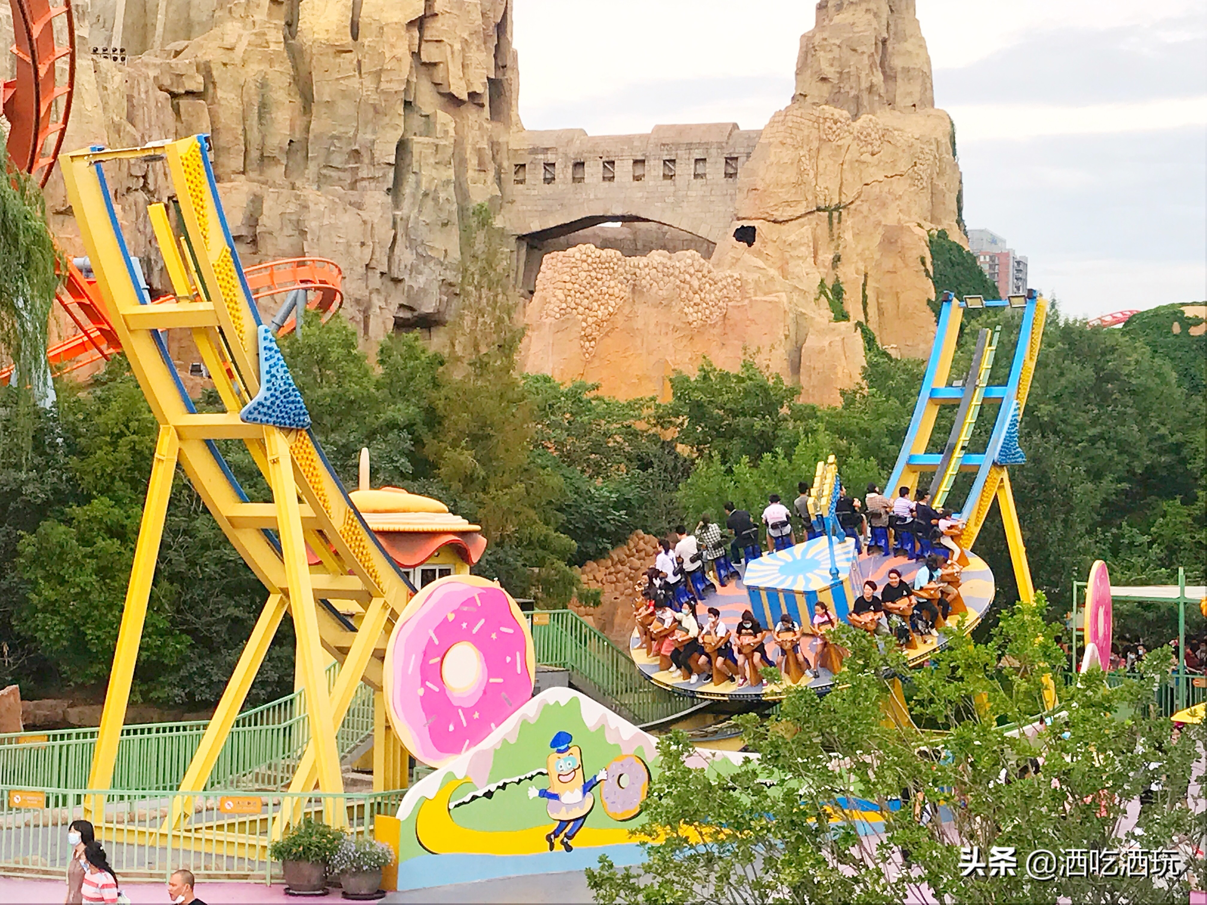 北京欢乐谷有没有优惠票,北京欢乐谷年票可以玩的项目