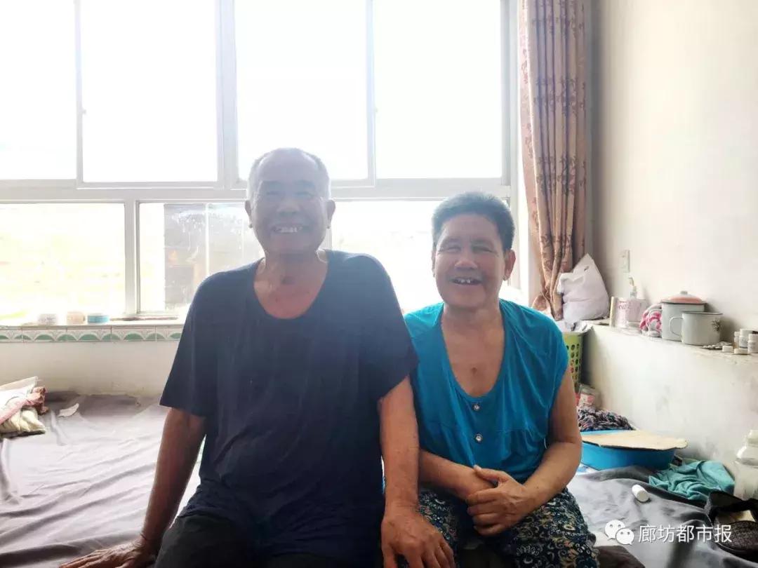 一人挑起照顾全家老小重担,农村人一人挑起家庭重担