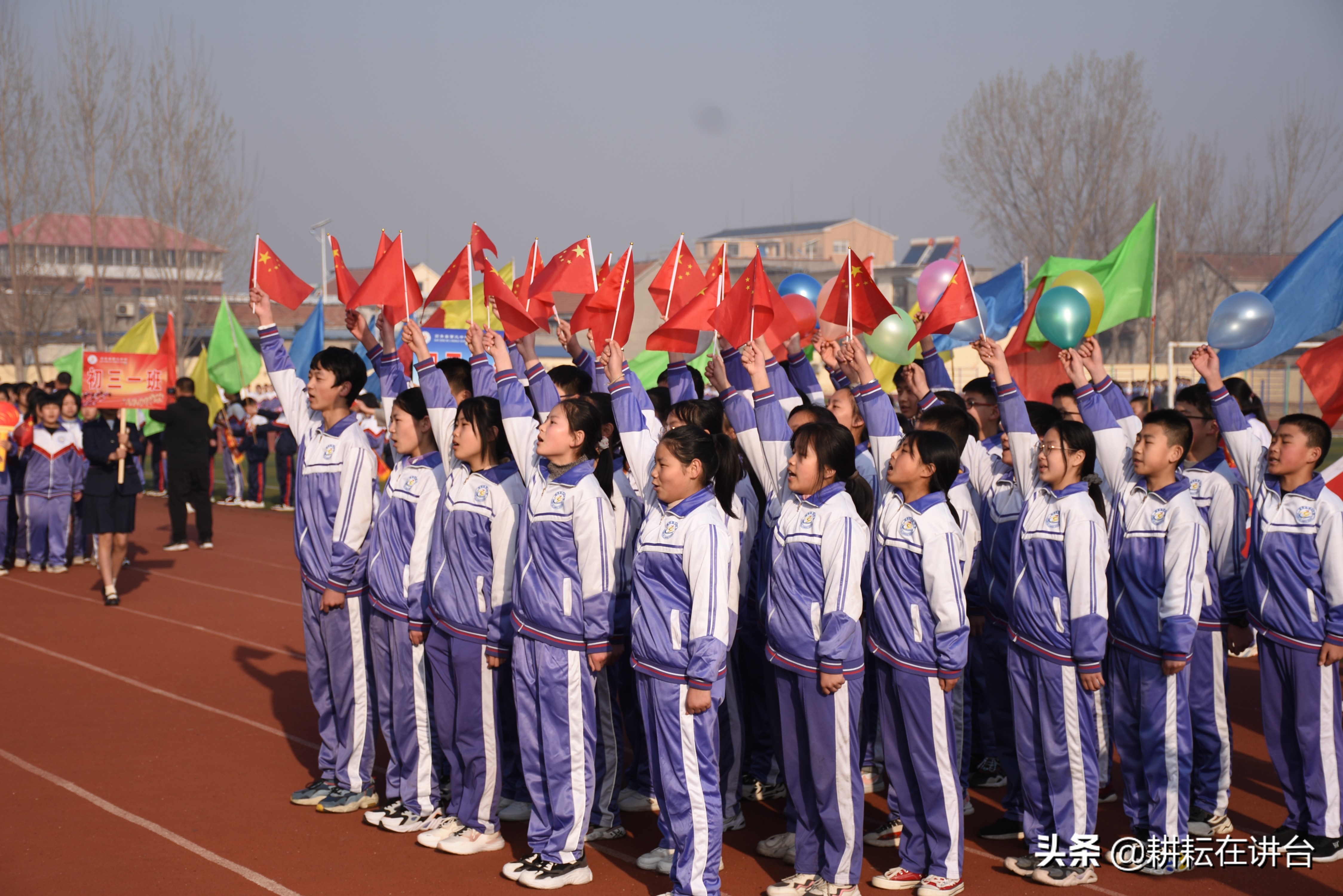 让我尊敬的人初中优秀作文,这样的人让我尊敬作文初一500字