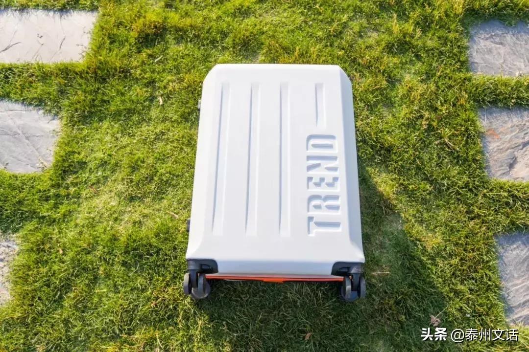 鐪熷疄鍧愰鏈洪殢韬鏉庡拰鎵樿繍琛屾潕,鍥介檯鑸彮娑蹭綋鎵樿繍琛屾潕