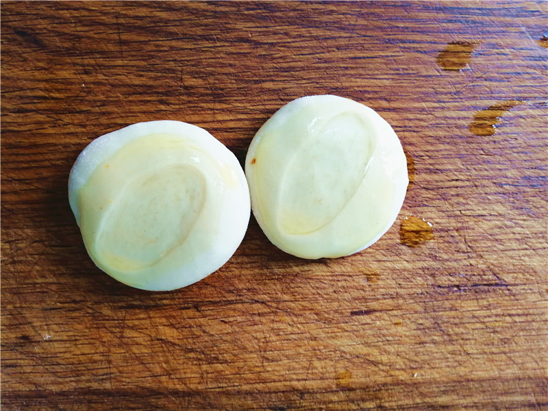 使用电饼铛烙饼不裂的技巧,电饼铛烙饼发硬的小窍门