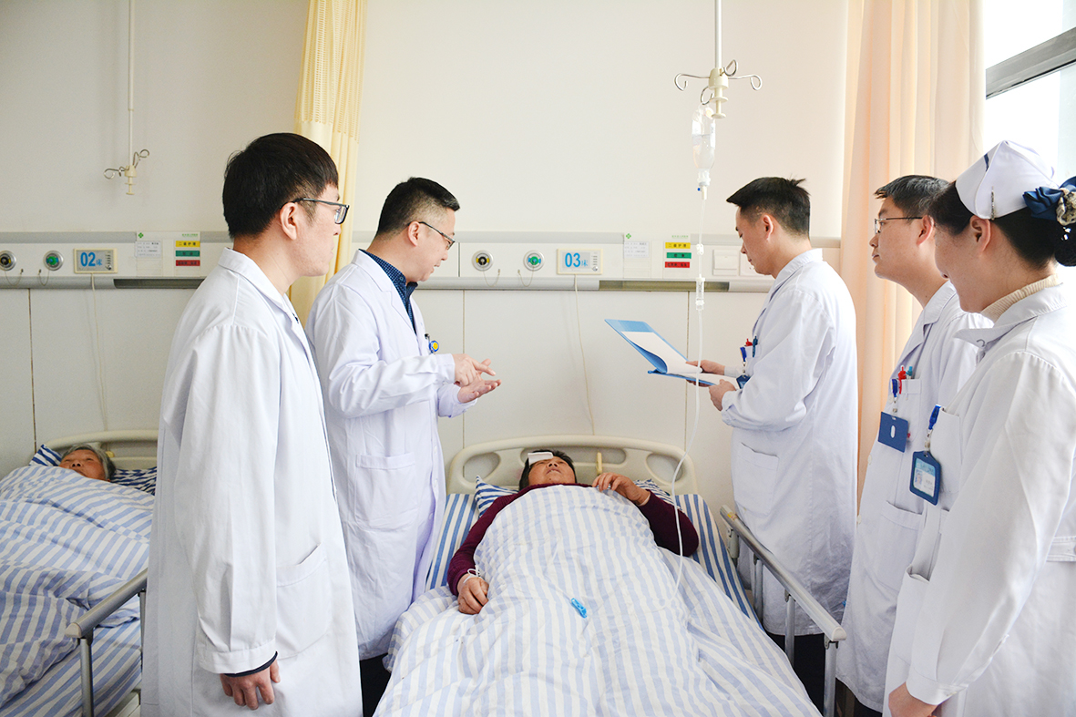 为青少年眼睛健康保驾护航,为眼睛保驾护航的全光谱吸顶灯