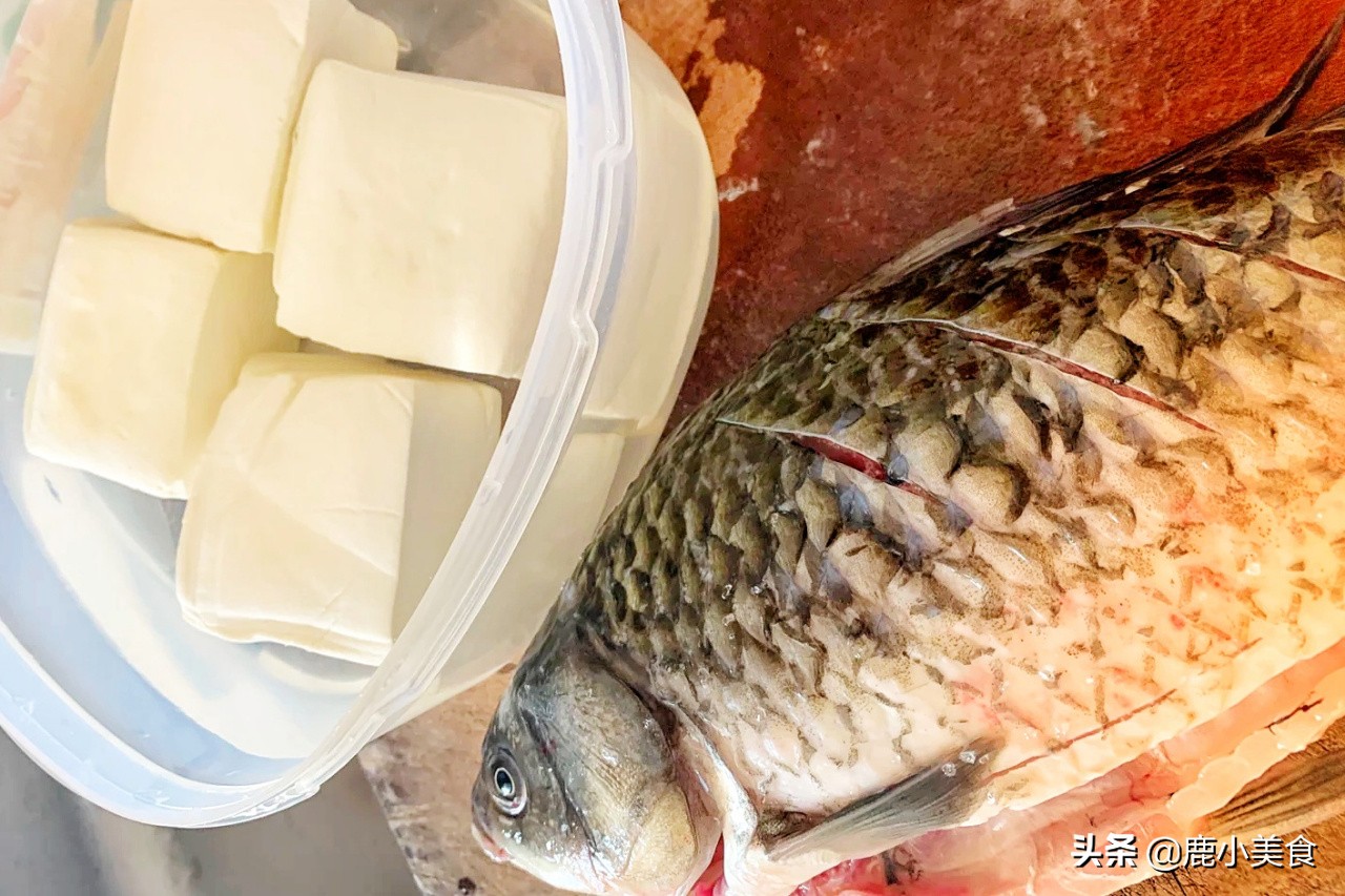 秋季吃鱼好不好,鲈鱼还是草鱼煲汤好