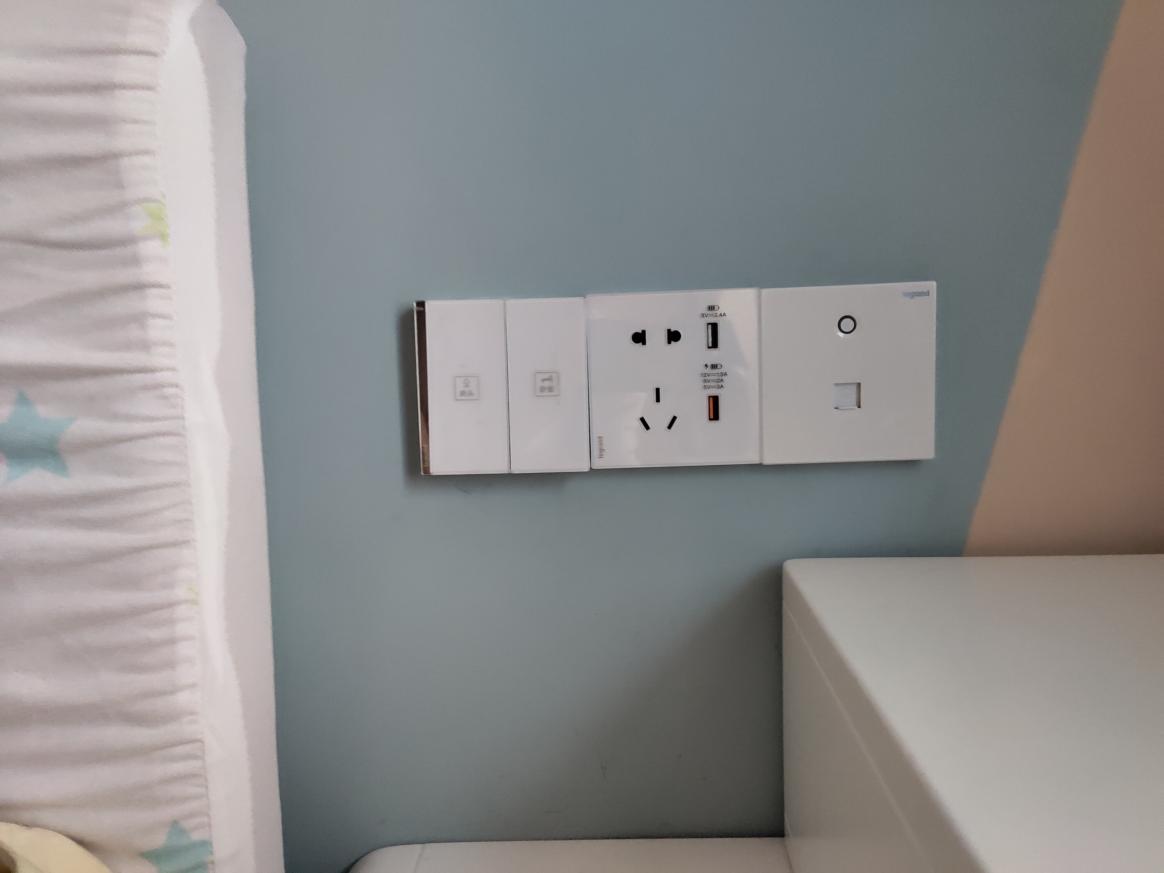 住宅开关插座安装多高合适,开关插座一般留多高