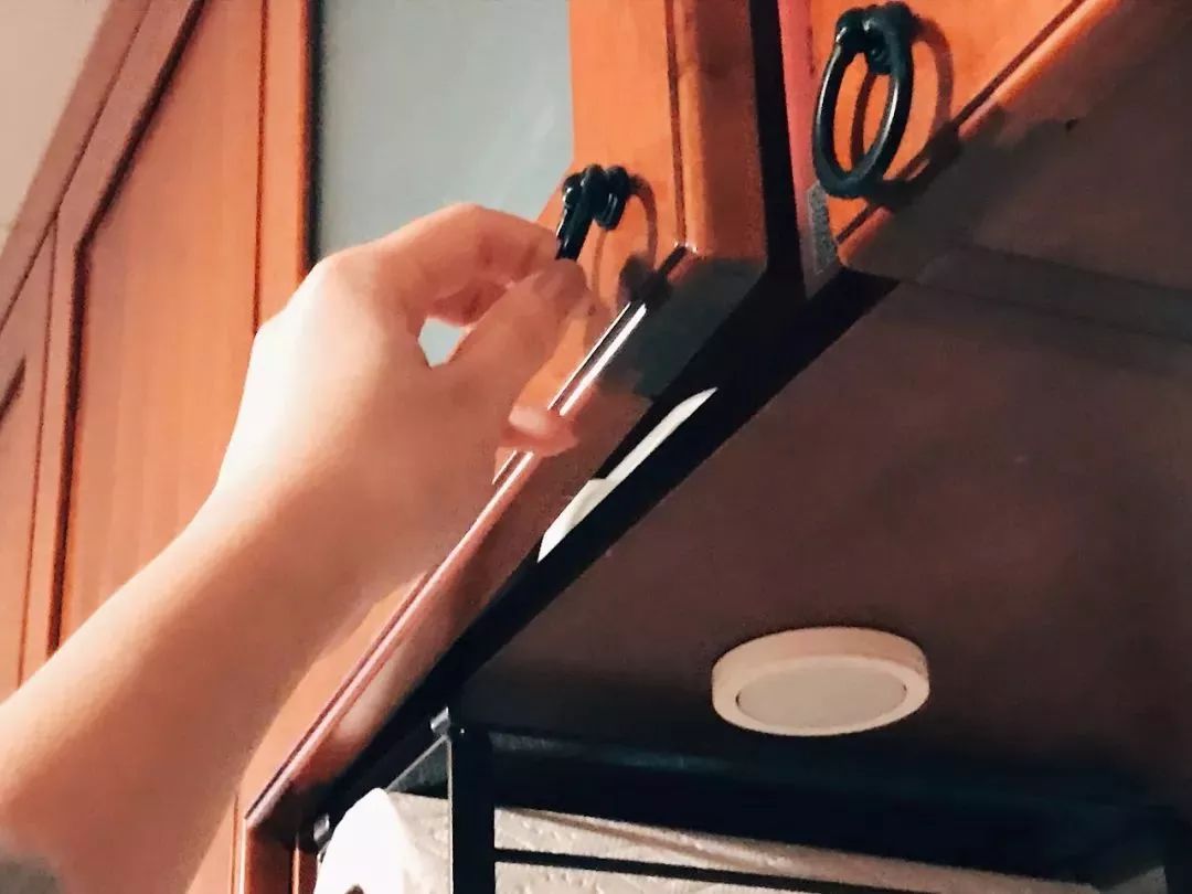 90后花9000元爆改老房子,90后夫妻精心改造精装房