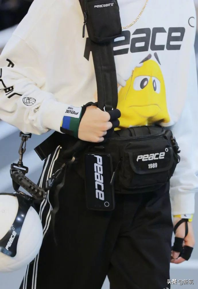 太平鸟羽绒服时装周,太平鸟登时装周