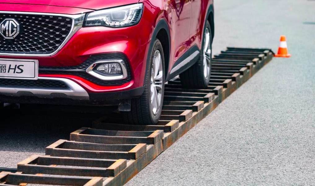 名爵mgone发动机怎么样,mg名爵最快提速