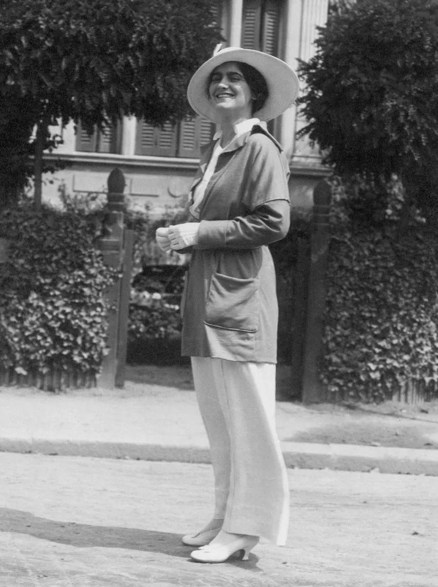 为什么大家都喜欢买香奈儿,香奈儿带给你的感触