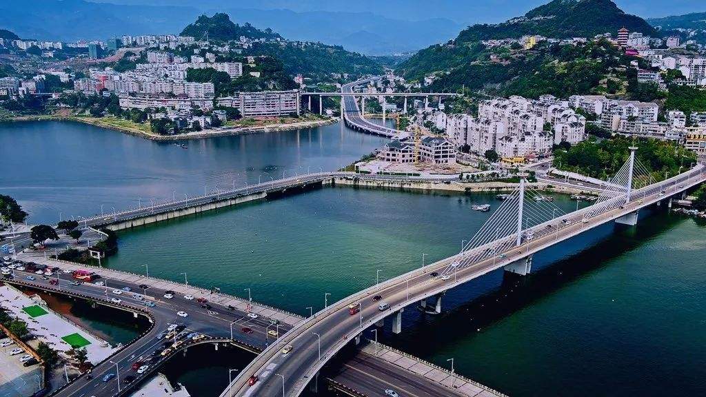 重庆市万州区余家镇,重庆市万州第三中学