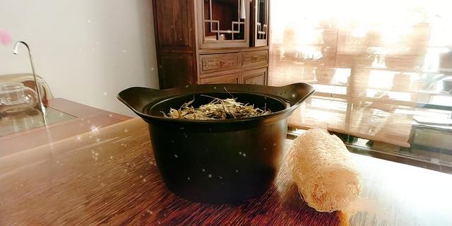 湿疹瘙痒用什么中草药清洗,怎么洗澡能缓解皮肤瘙痒