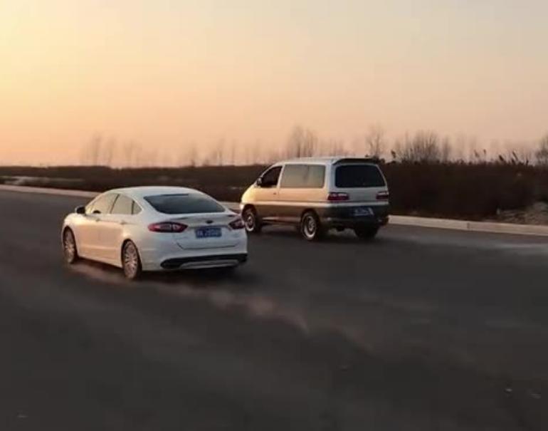 五菱宏光排量和马力,五菱宏光排量1.2和1.5哪个省油