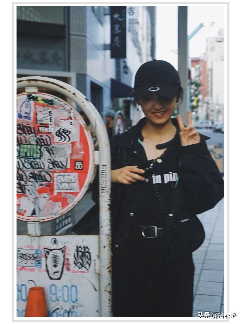 欧阳娜娜张子枫杂志购买,张子枫欧阳娜娜穿衣