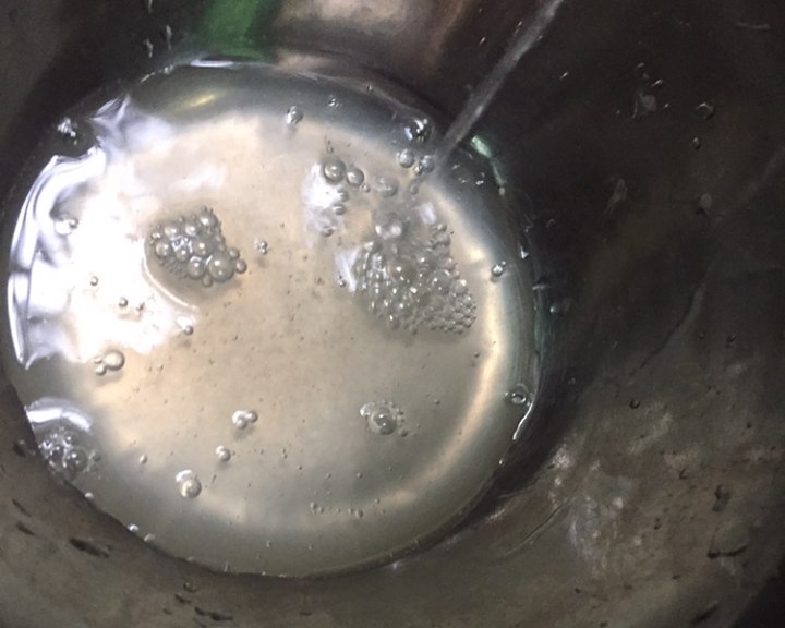 柠檬不切开保存一年的方法,柠檬不放冰箱的保存方法用罐子装