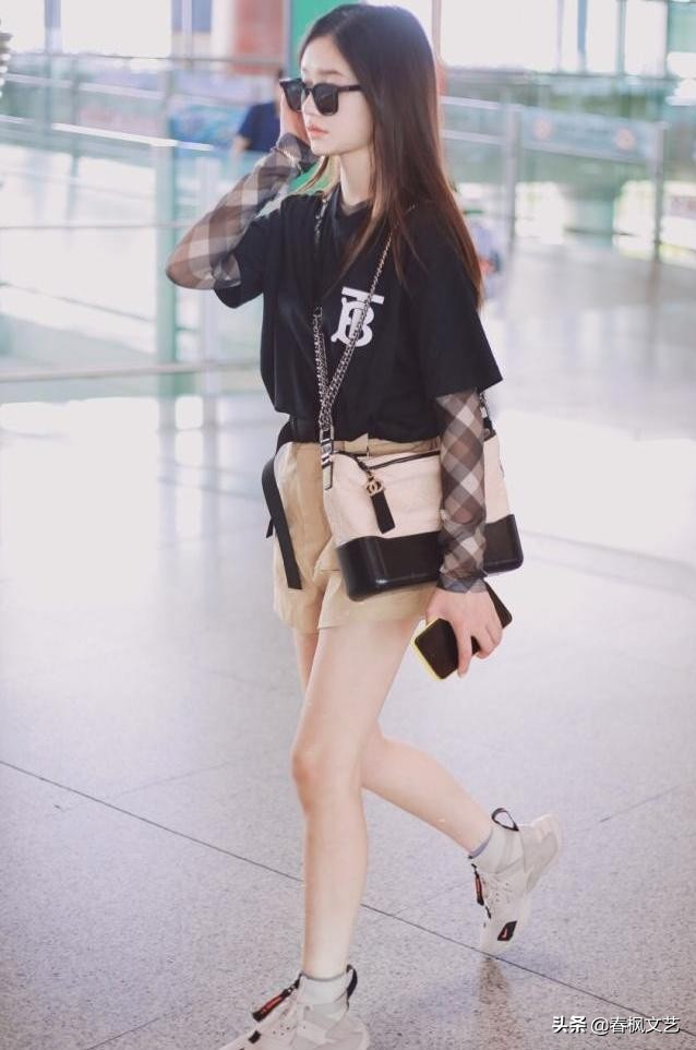 t恤叠穿搭配女冬小个子,t恤杨幂