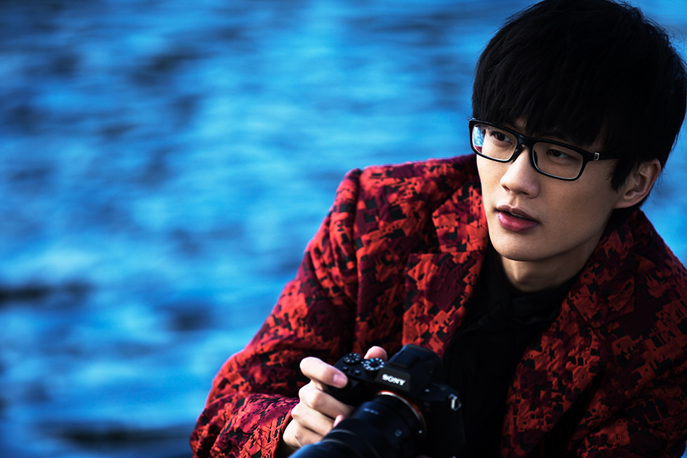 摘掉“有色眼镜”看许嵩:做他的歌迷,真的很惨