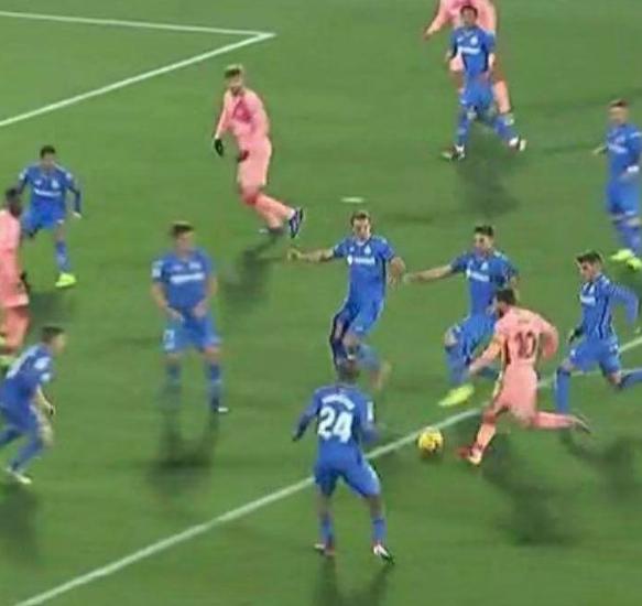 梅西离开对巴萨的损失有多大,梅西遭受的心理压力