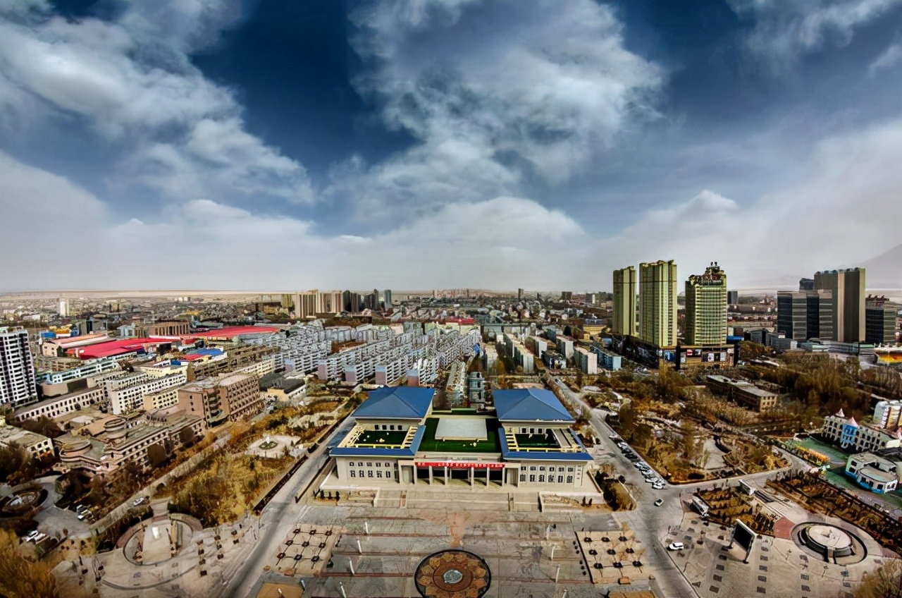 青海海东和格尔木哪个好,格尔木为什么属于海西