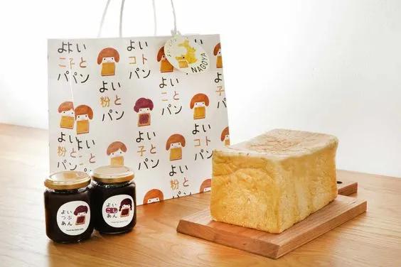 包装不好看但很好吃的面包,包装很好的面包