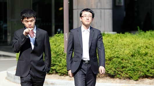 柯洁零封时越棋圣战卫冕成功,天元围直播棋圣战决胜局柯洁