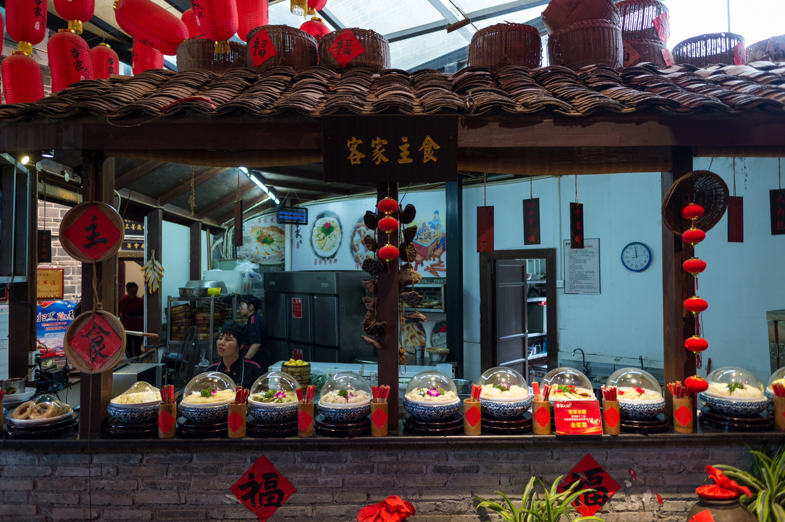 赣州客家大院价目表,江西赣州客家美食在哪