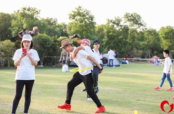 涓婃捣浜插瓙闇茶惀娲诲姩,涓婃捣浜插瓙浜ゆ祦闇茶惀娲诲姩