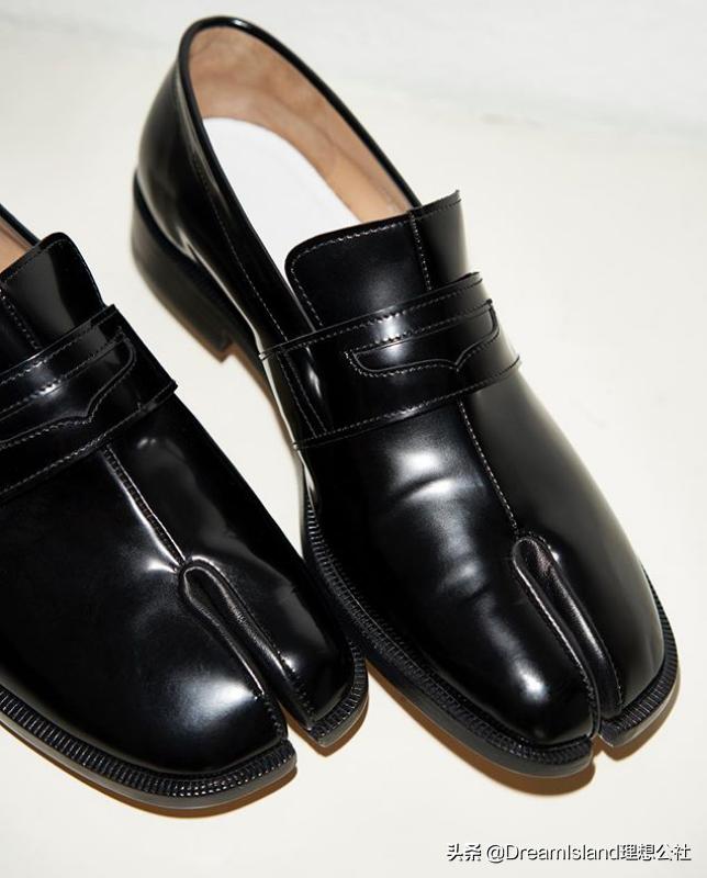 街拍白色乐福鞋,达妹街拍图文