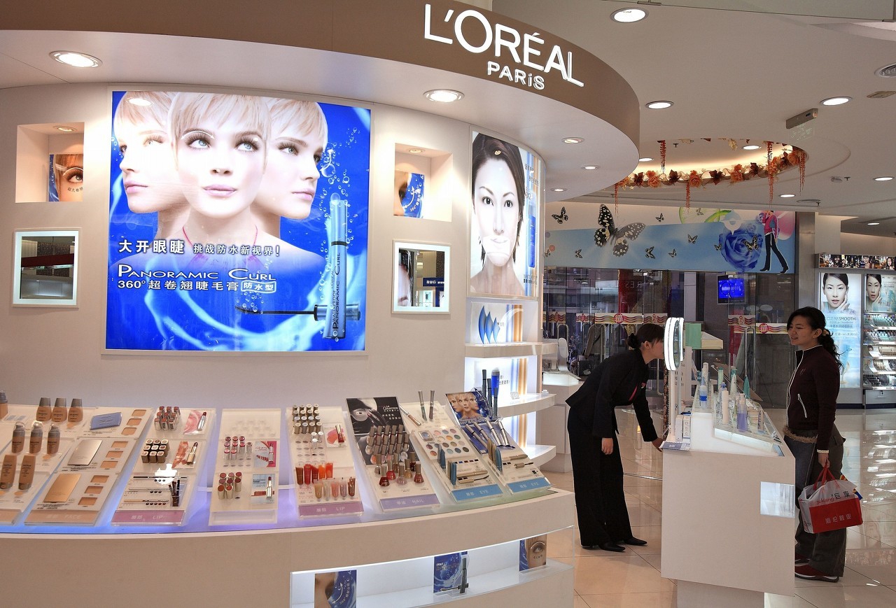 化妆品集团及旗下的产品大全,欧莱雅和资生堂化妆品哪个好