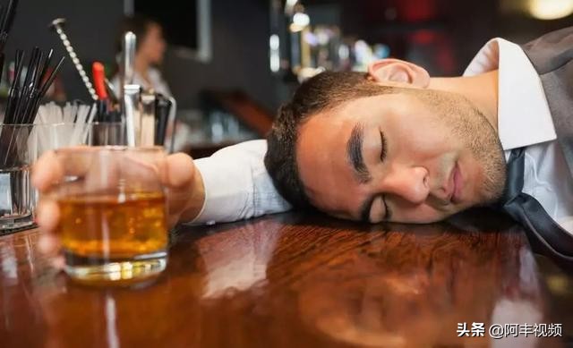 蜂蜜水可以解酒吗怎么样解酒最快,除了喝蜂蜜水还有什么可以解酒