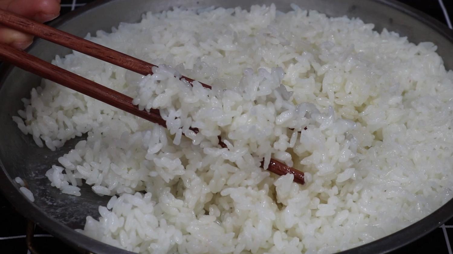 看看五星级大厨是怎么切水果,看五星级饭店厨师长的绝活