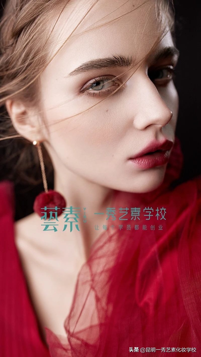 你眼里的化妆师和现实中的化妆师,化妆师的生活到底是怎样的