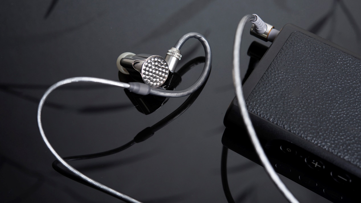 索尼ierz1r和森海塞尔ie600,索尼大耳z1r评测