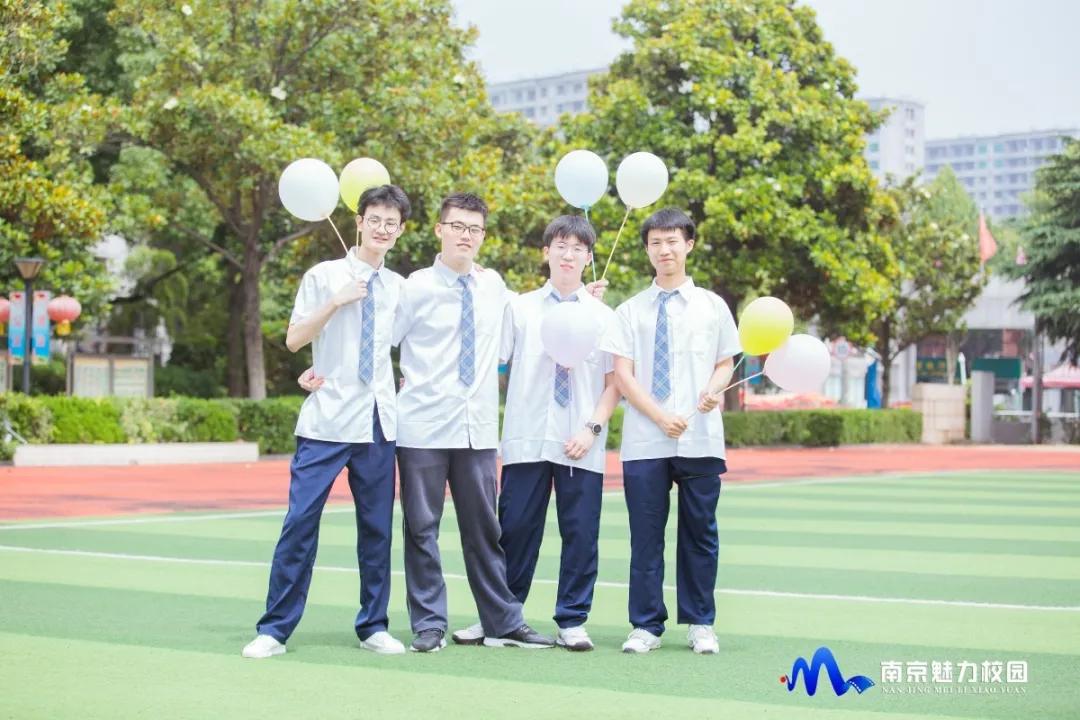 毕业纪念册六年的回忆,高三11班毕业纪念册