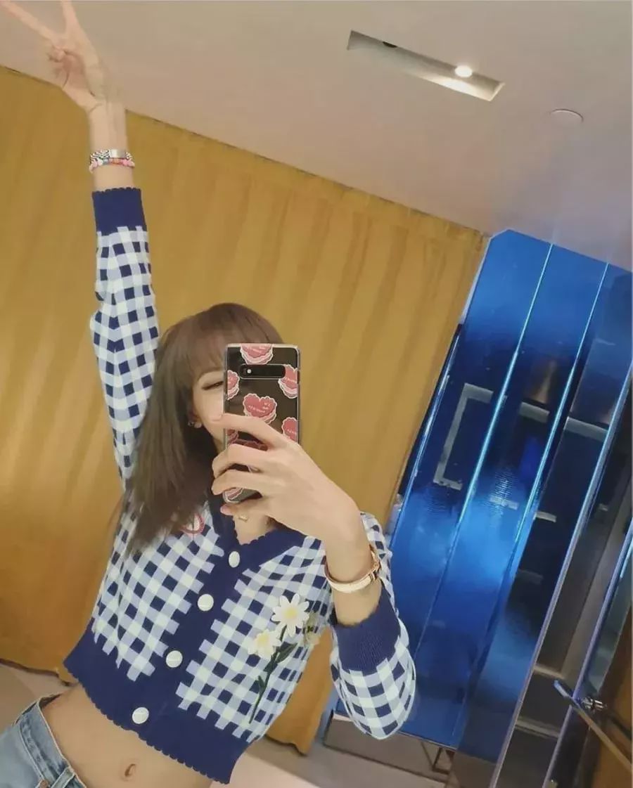 权志龙关于爱情,关于权志龙小雏菊所有资料