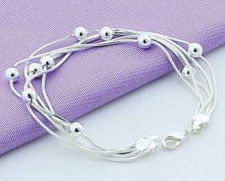 心理测试选图测什么挡了你的财路,心理测试护身符测出今年最大磨难