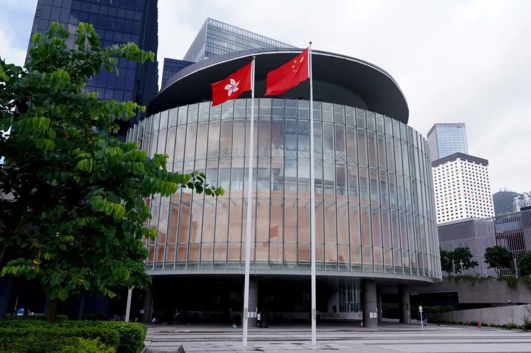 是时候算一下账了!反对派区议员一年到手超5亿港币