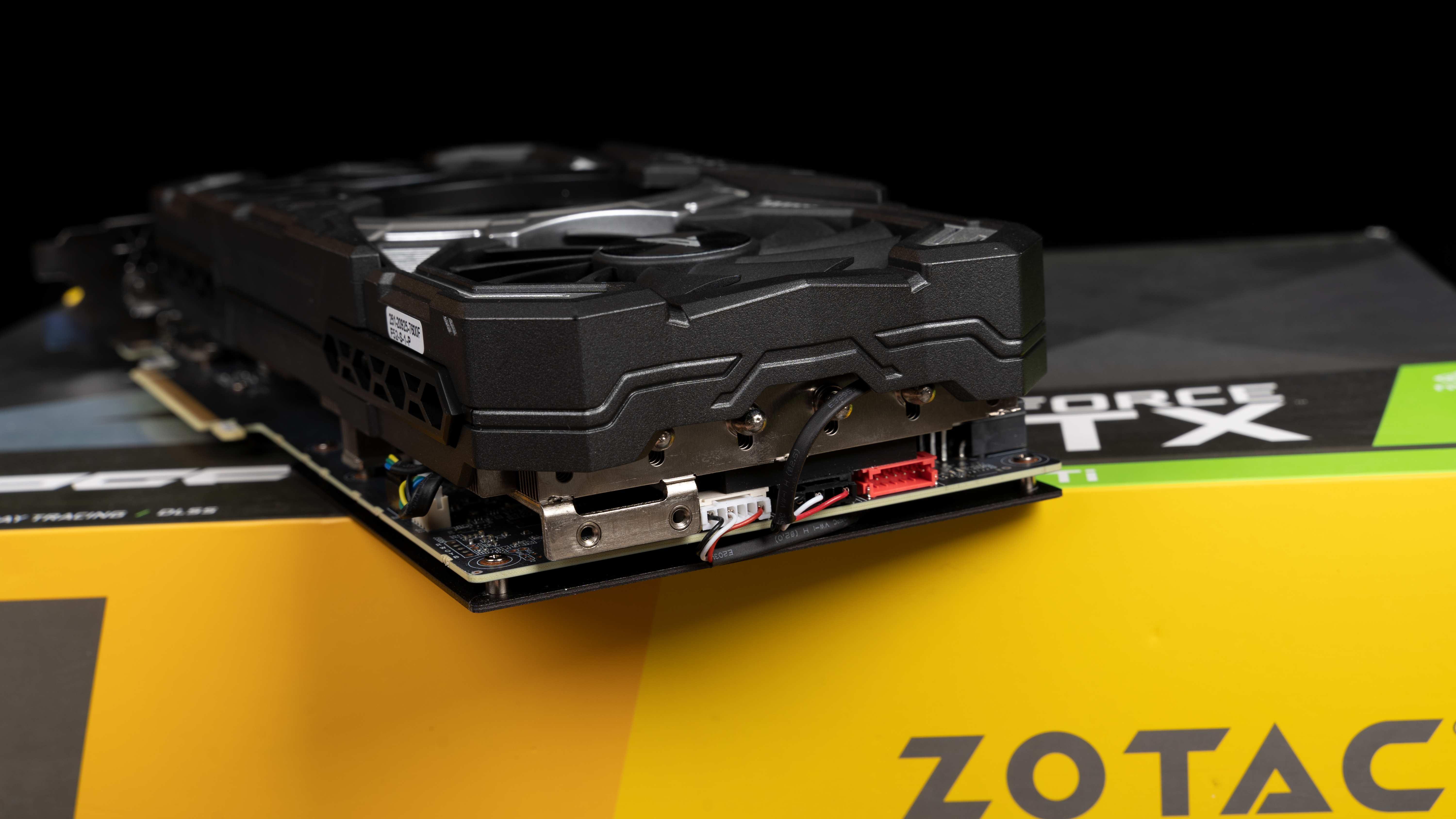 i9-12900K+ROGSTRIXZ690-E开箱测试，对比11900K提升巨大