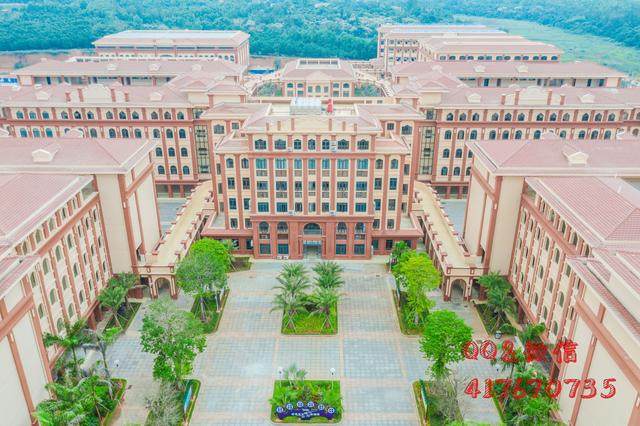 文昌学校清华附中操场,文昌清华附中照片