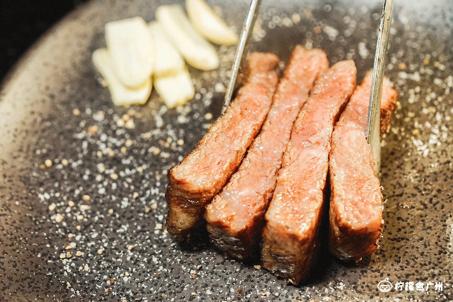 2年有3000条五星好评,6个月前登上必吃榜,这家店膨胀了……