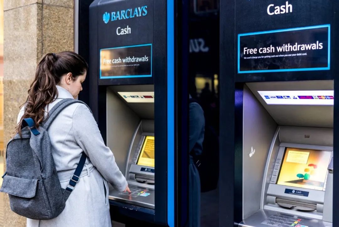 英国信用卡怎么选择卡类,英国留学如何办理多币种信用卡